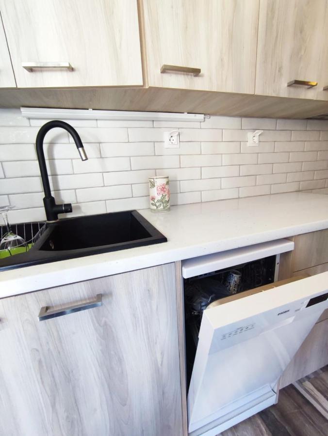 Lauren'S Charm Town Apartment Lefkada City Luaran gambar